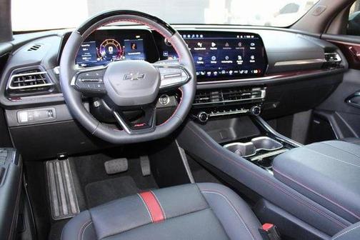 Sterling Gray Metallic 2024 Chevrolet Traverse RS