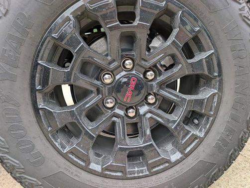 Onyx Black 2026 GMC Canyon Elevation