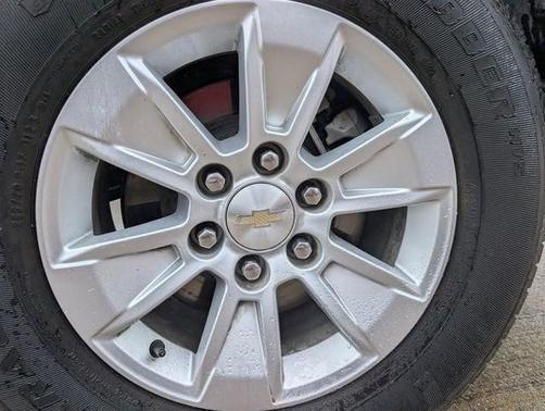 Summit White 2024 Chevrolet Silverado 1500 LT