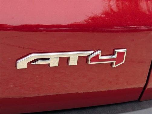 2025 GMC Acadia AWD AT4
