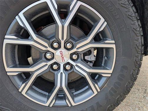 2025 GMC Acadia AWD AT4