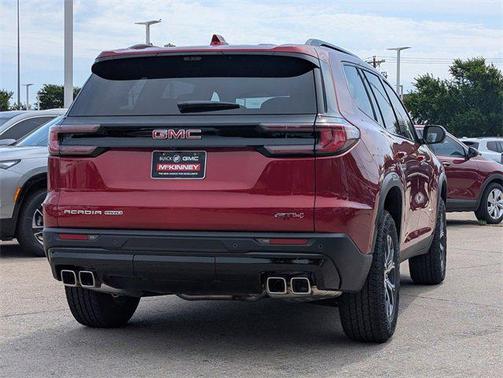 2025 GMC Acadia AWD AT4