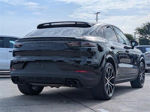 2022 Porsche Cayenne Platinum Edition