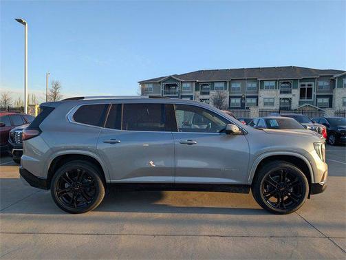 2025 GMC Acadia Denali