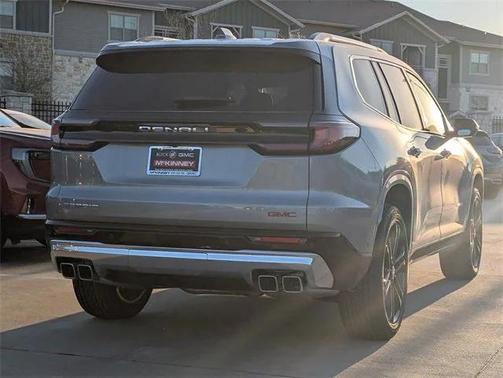 2025 GMC Acadia Denali