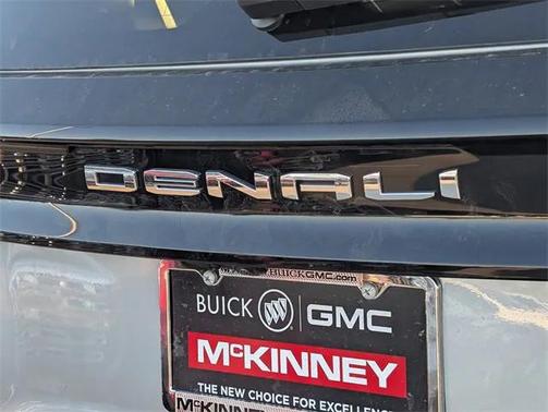 2025 GMC Acadia Denali
