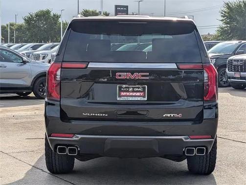 2025 GMC Yukon 4WD AT4