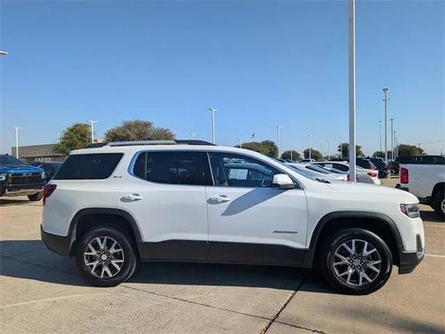 2023 GMC Acadia FWD SLT