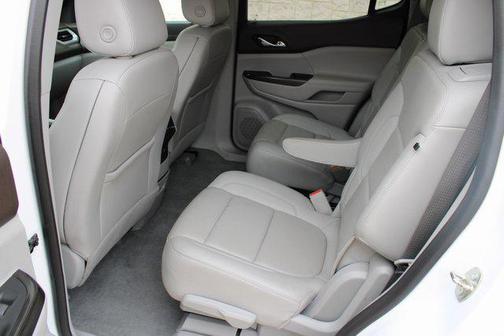 2023 GMC Acadia FWD SLT