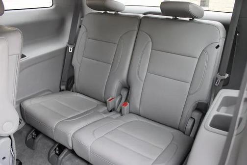 2023 GMC Acadia FWD SLT