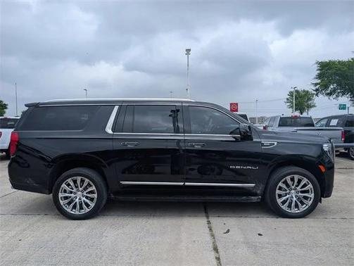 2024 GMC Yukon XL Denali