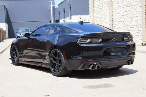 Black 2022 Chevrolet Camaro RWD Coupe LT1