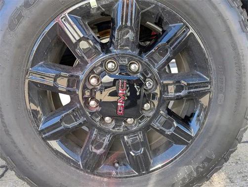 2025 GMC Sierra 2500 AT4