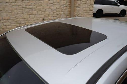 Ingot Silver Metallic 2017 Ford Taurus SEL