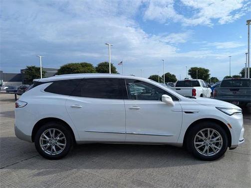 2023 Buick Enclave Essence FWD