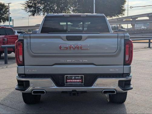 Sterling Metallic 2024 GMC Sierra 1500 SLT