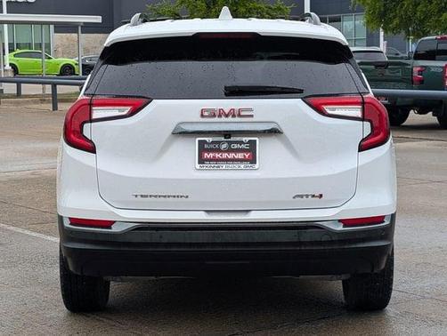Summit White 2024 GMC Terrain AWD AT4