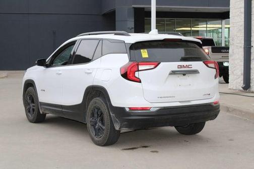 Summit White 2024 GMC Terrain AT4