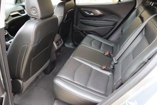 Sterling Metallic 2024 GMC Terrain SLT