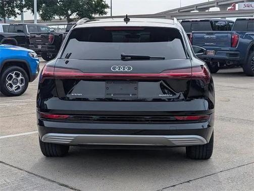2023 Audi e-tron Premium Plus quattro