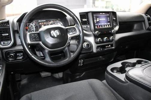 2020 RAM 2500 Tradesman Crew Cab 4x4 6'4' Box