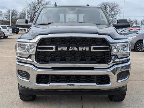 2020 RAM 2500 Tradesman Crew Cab 4x4 6'4' Box