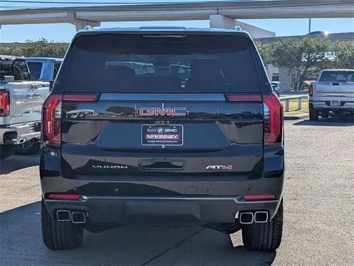 2026 GMC Yukon XL 4WD AT4