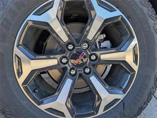 2026 GMC Yukon XL 4WD AT4