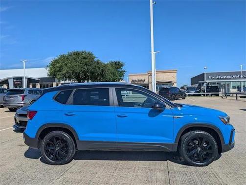 2023 Volkswagen Taos 1.5T SE