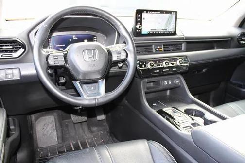 2023 Honda Pilot AWD Elite