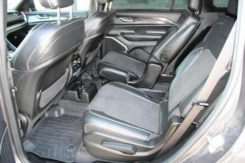 2022 Jeep Grand Cherokee L Altitude