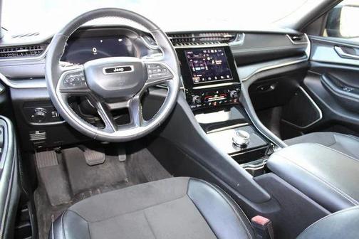 2022 Jeep Grand Cherokee L Altitude