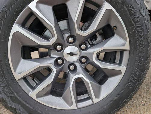 Summit White 2021 Chevrolet Silverado 1500 RST