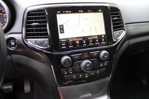 2022 Jeep Grand Cherokee Laredo