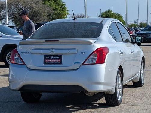 2015 Nissan Versa 1.6 SL