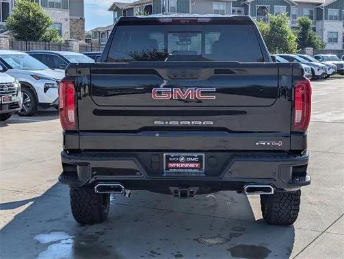 2025 GMC Sierra 1500 AT4