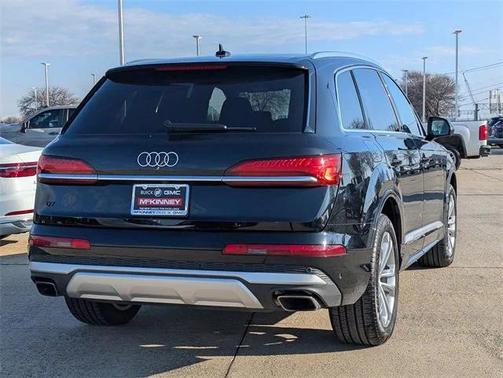 2025 Audi Q7 55 Premium Plus