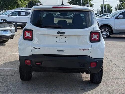2023 Jeep Renegade Trailhawk