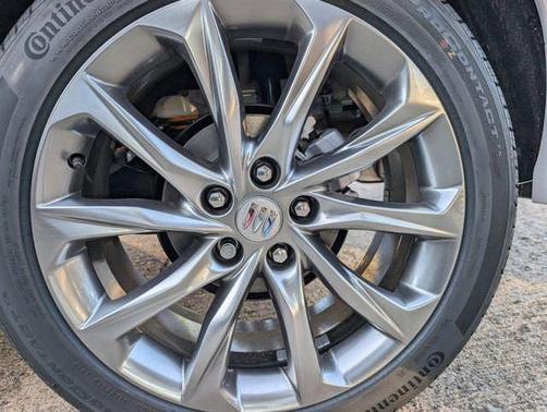 White Frost Tricoat 2026 Buick Encore GX Avenir