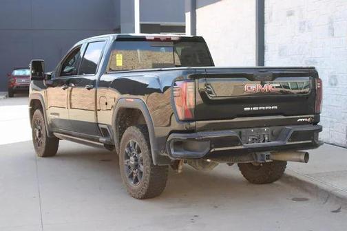 2024 GMC Sierra 2500 AT4