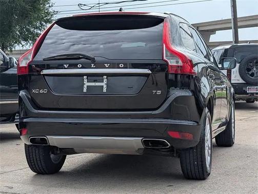 2016 Volvo XC60 T5 Drive-E Premier