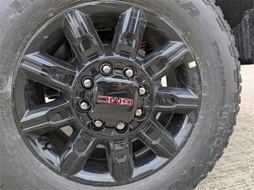 2025 GMC Sierra 2500 AT4