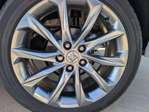 White Frost Tricoat 2026 Buick Encore GX Avenir