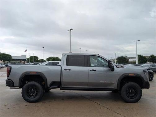 2025 GMC Sierra 2500 AT4