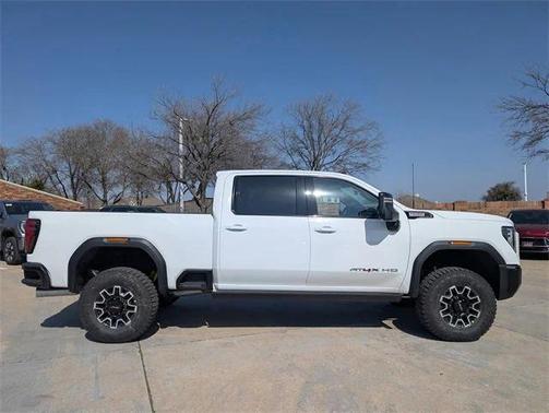 2025 GMC Sierra 2500 AT4