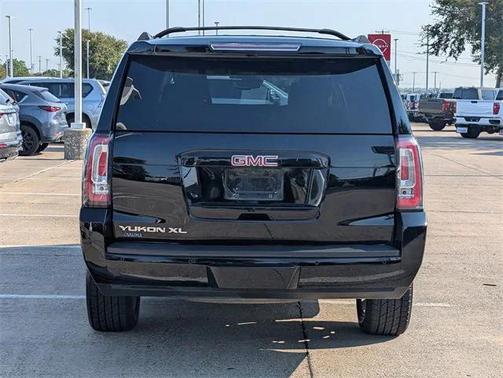 2019 GMC Yukon XL SLT