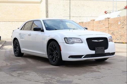 Bright White Clearcoat 2020 Chrysler 300 Touring