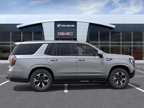 2025 GMC Yukon 4WD AT4