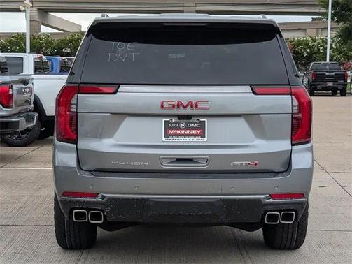 2025 GMC Yukon 4WD AT4