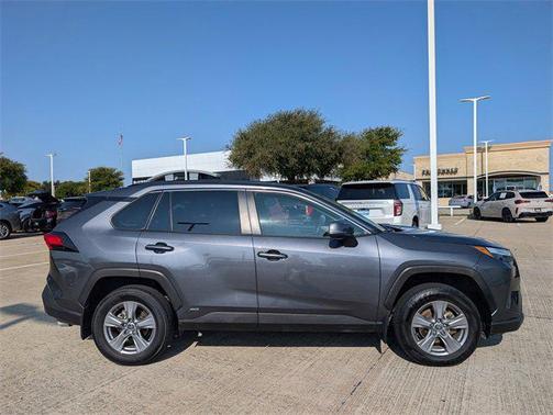 2023 Toyota RAV4 Hybrid XLE